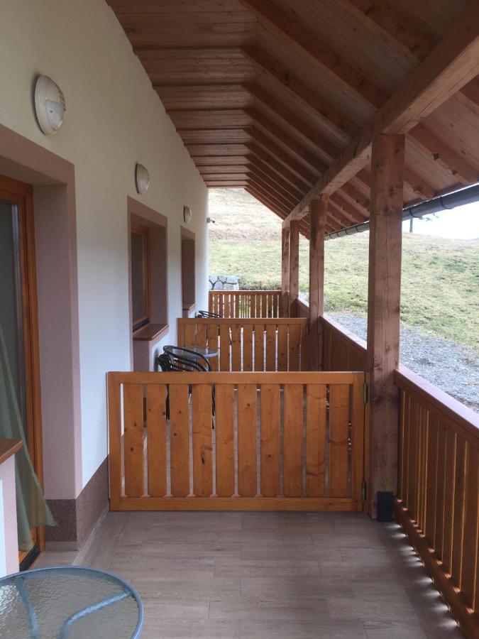 ホテル Ranch Marina Koce エクステリア 写真
